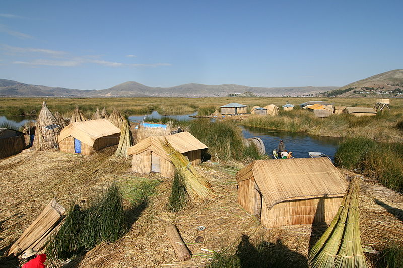 A Wikipedia picture of the floating islands of Lake Titicaca. No changes made. Link: https://commons.wikimedia.org/wiki/File:Uros3.jpg License: https://creativecommons.org/licenses/by-sa/3.0/legalcode